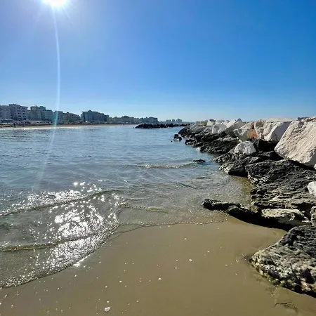 Deluxe A 2 Passi Dal Mare - Fiera ベッド・アンド・ブレックファスト