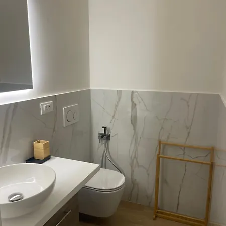 Deluxe A 2 Passi Dal Mare - Fiera B&B 제노바